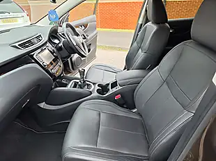 Used 2016 Nissan Qashqai Acenta Silver - Interior and Exterior details 13
