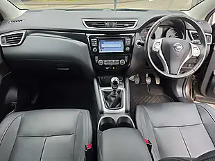 Used 2016 Nissan Qashqai Acenta Silver - Interior and Exterior details 15