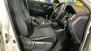 Used 2016 Nissan Qashqai Acenta White - Interior and Exterior details 6