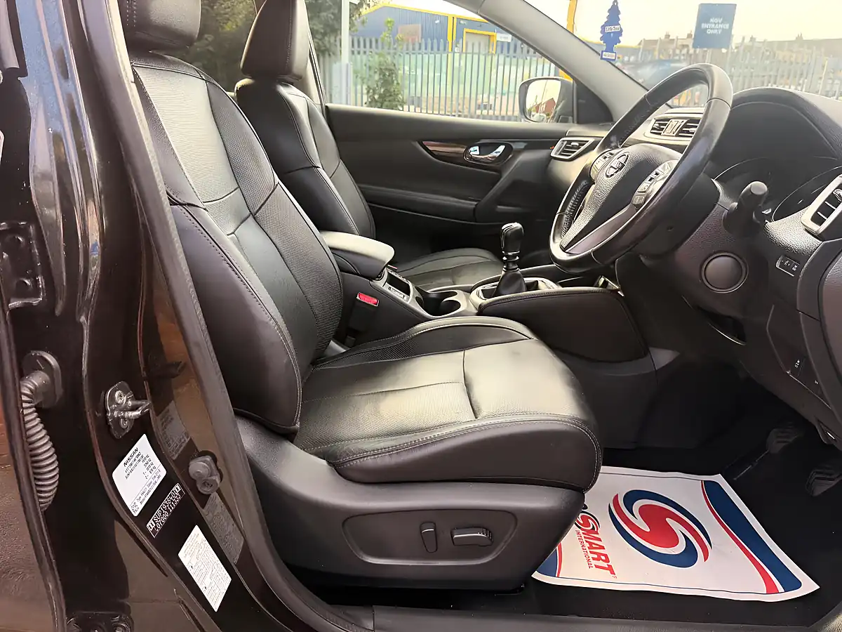 Used 2016 Nissan Qashqai Black Edition Black - Interior and Exterior details 17