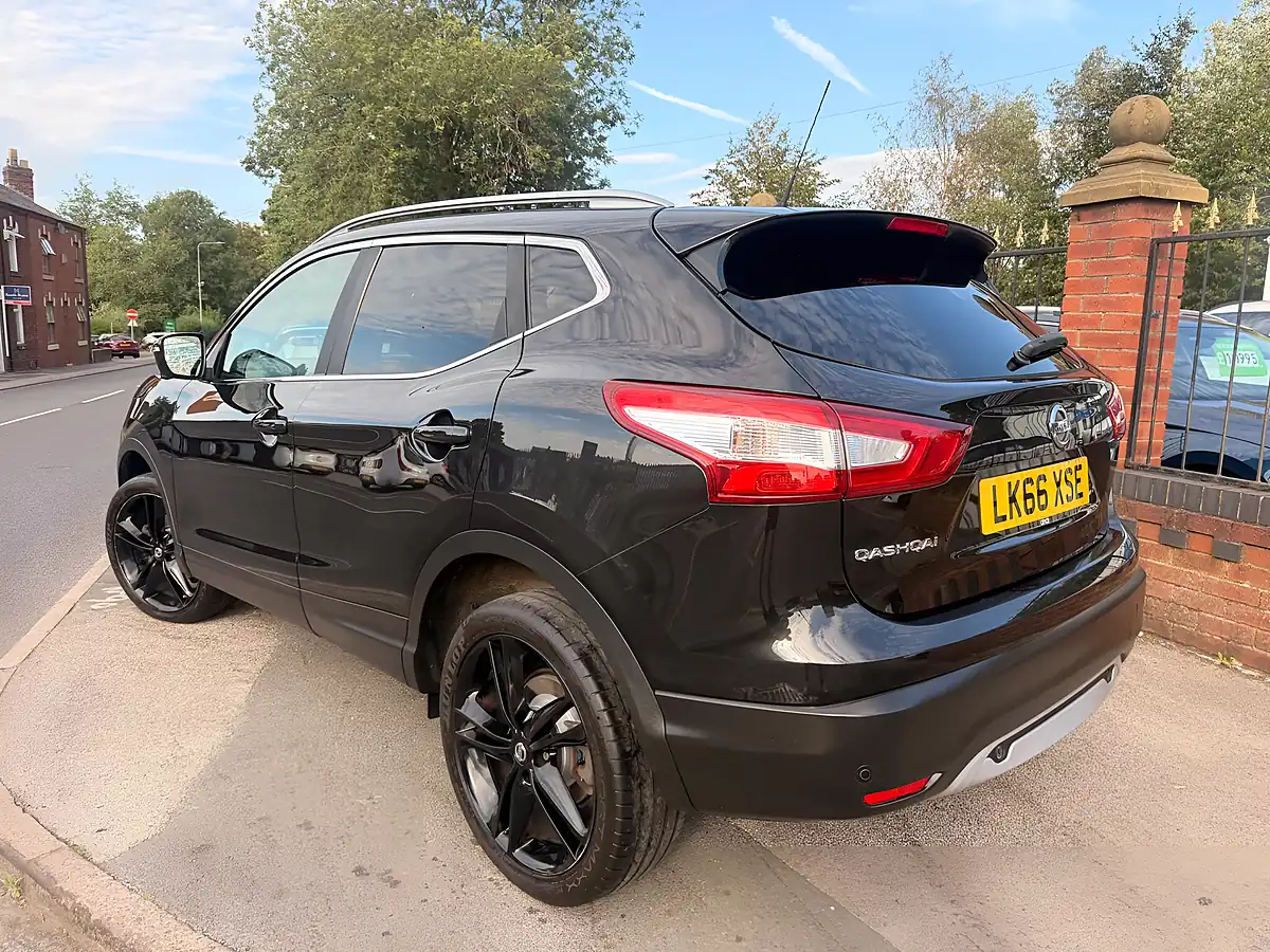 Used 2016 Nissan Qashqai Black Edition Black - Interior and Exterior details 4