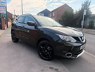 Used 2016 Nissan Qashqai Black Edition Black - Interior and Exterior details 5