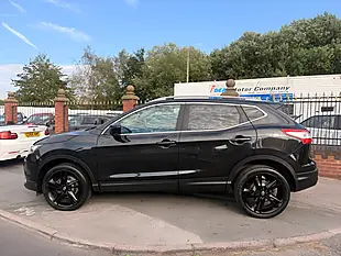 Used 2016 Nissan Qashqai Black Edition Black - Interior and Exterior details 7