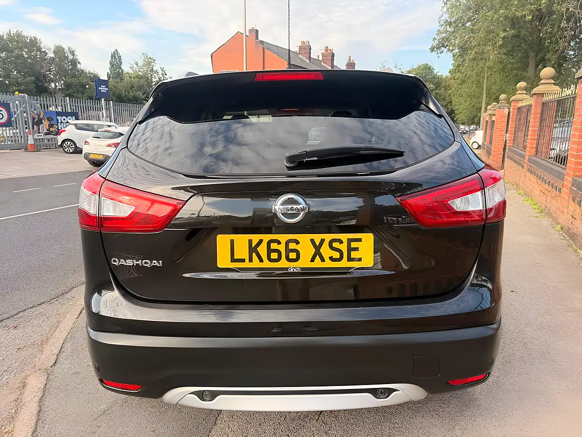 Used 2016 Nissan Qashqai Black Edition Black - Interior and Exterior details 8