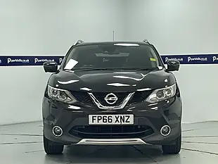Used 2016 Nissan Qashqai Black Edition Black - Interior and Exterior details 11