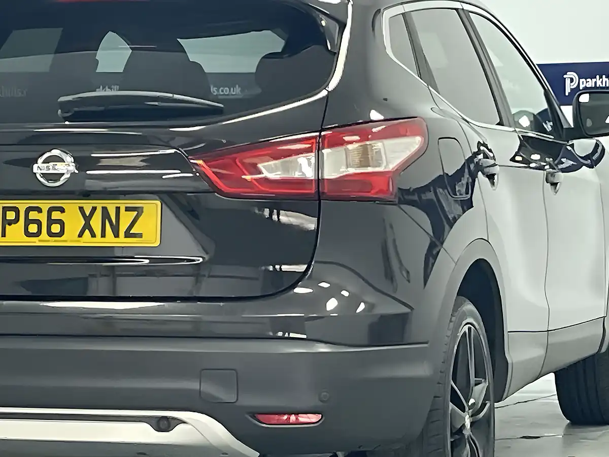 Used 2016 Nissan Qashqai Black Edition Black - Interior and Exterior details 13
