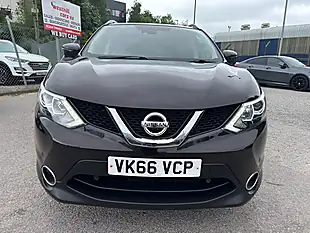 Used 2016 Nissan Qashqai N-Connecta Black - Interior and Exterior details 11