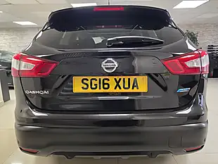 Used 2016 Nissan Qashqai N-Connecta Black - Interior and Exterior details 14