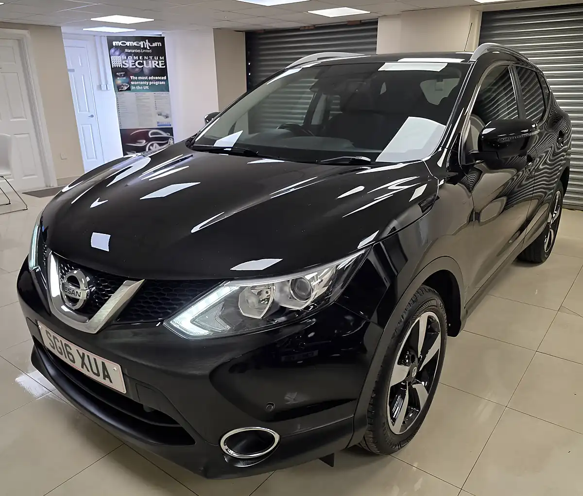 Used 2016 Nissan Qashqai N-Connecta Black - Interior and Exterior details 2