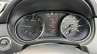 Used 2016 Nissan Qashqai N-Connecta Black - Interior and Exterior details 10