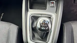 Used 2016 Nissan Qashqai N-Connecta Black - Interior and Exterior details 13