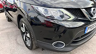 Used 2016 Nissan Qashqai N-Connecta Black - Interior and Exterior details 17