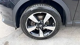 Used 2016 Nissan Qashqai N-Connecta Black - Interior and Exterior details 20