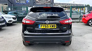 Used 2016 Nissan Qashqai N-Connecta Black - Interior and Exterior details 4