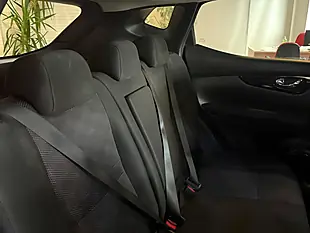 Used 2016 Nissan Qashqai N-Connecta Black - Interior and Exterior details 12