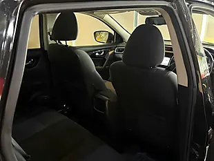 Used 2016 Nissan Qashqai N-Connecta Black - Interior and Exterior details 13