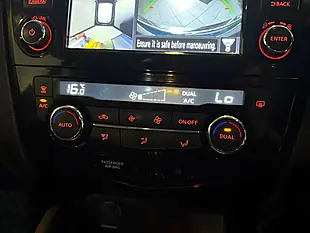 Used 2016 Nissan Qashqai N-Connecta Black - Interior and Exterior details 18