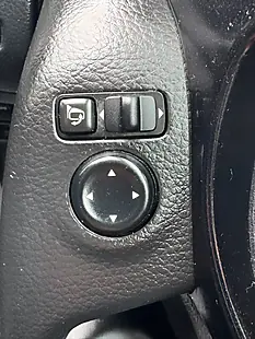 Used 2016 Nissan Qashqai N-Connecta Black - Interior and Exterior details 14