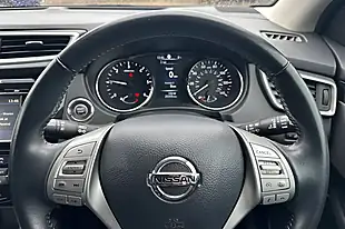 Used 2016 Nissan Qashqai N-Connecta Blade Silver - Interior and Exterior details 13