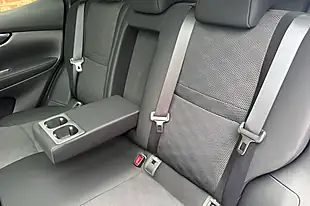 Used 2016 Nissan Qashqai N-Connecta Blade Silver - Interior and Exterior details 17