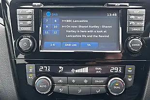 Used 2016 Nissan Qashqai N-Connecta Blade Silver - Interior and Exterior details 19