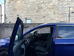 Used 2016 Nissan Qashqai N-Connecta Blue - Interior and Exterior details 7