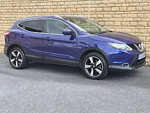 Used 2016 Nissan Qashqai N-Connecta Blue - Interior and Exterior details 13
