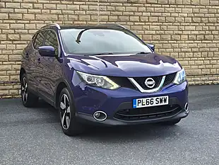 Used 2016 Nissan Qashqai N-Connecta Blue - Interior and Exterior details 9