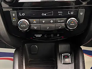 Used 2016 Nissan Qashqai N-Connecta Blue - Interior and Exterior details 14