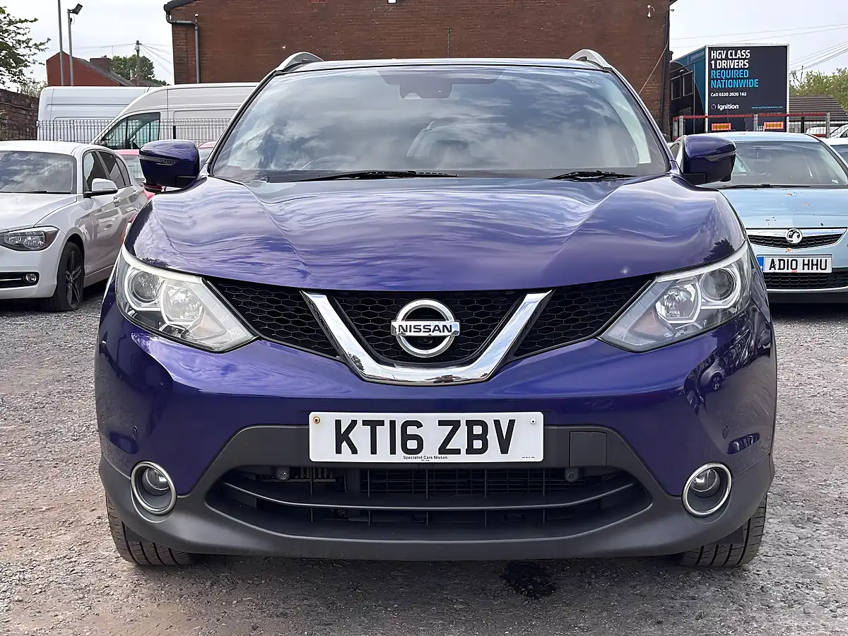 Used 2016 Nissan Qashqai N-Connecta Blue - Interior and Exterior details 2