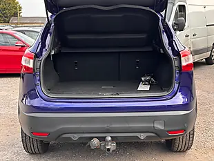 Used 2016 Nissan Qashqai N-Connecta Blue - Interior and Exterior details 20