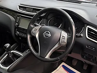 Used 2016 Nissan Qashqai N-Connecta Blue - Interior and Exterior details 9