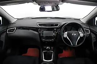 Used 2016 Nissan Qashqai N-Connecta Bronze - Interior and Exterior details 13