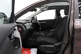 Used 2016 Nissan Qashqai N-Connecta Bronze - Interior and Exterior details 18