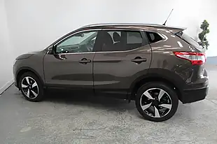 Used 2016 Nissan Qashqai N-Connecta Bronze - Interior and Exterior details 7