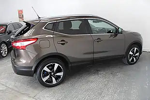 Used 2016 Nissan Qashqai N-Connecta Bronze - Interior and Exterior details 8