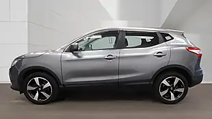 Used 2016 Nissan Qashqai N-Connecta Grey - Interior and Exterior details 6