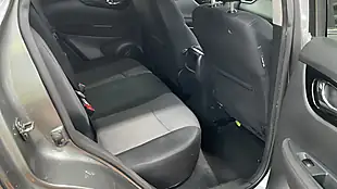 Used 2016 Nissan Qashqai N-Connecta Grey - Interior and Exterior details 7