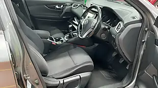 Used 2016 Nissan Qashqai N-Connecta Grey - Interior and Exterior details 8