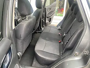 Used 2016 Nissan Qashqai N-Connecta Grey - Interior and Exterior details 11