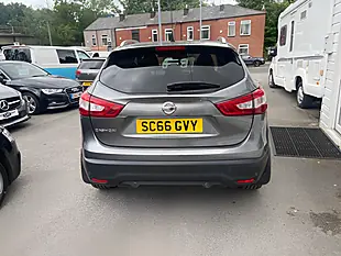 Used 2016 Nissan Qashqai N-Connecta Grey - Interior and Exterior details 5