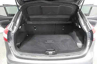 Used 2016 Nissan Qashqai N-Connecta Grey - Interior and Exterior details 12