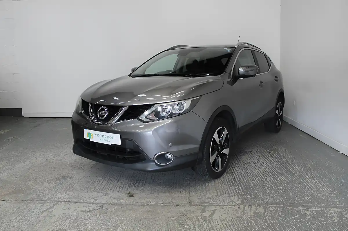 Used 2016 Nissan Qashqai N-Connecta Grey - Interior and Exterior details 2