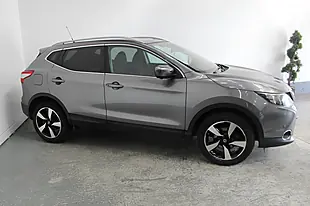 Used 2016 Nissan Qashqai N-Connecta Grey - Interior and Exterior details 3