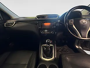 Used 2016 Nissan Qashqai N-Connecta Grey - Interior and Exterior details 13