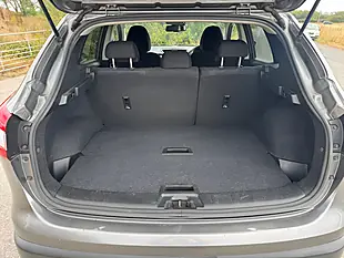Used 2016 Nissan Qashqai N-Connecta Grey - Interior and Exterior details 15