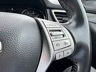Used 2016 Nissan Qashqai N-Connecta Grey - Interior and Exterior details 16