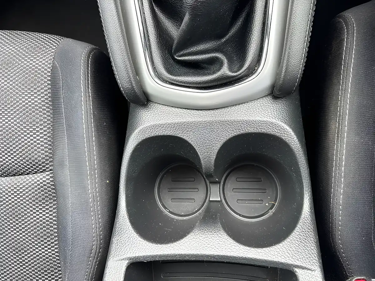 Used 2016 Nissan Qashqai N-Connecta Grey - Interior and Exterior details 18
