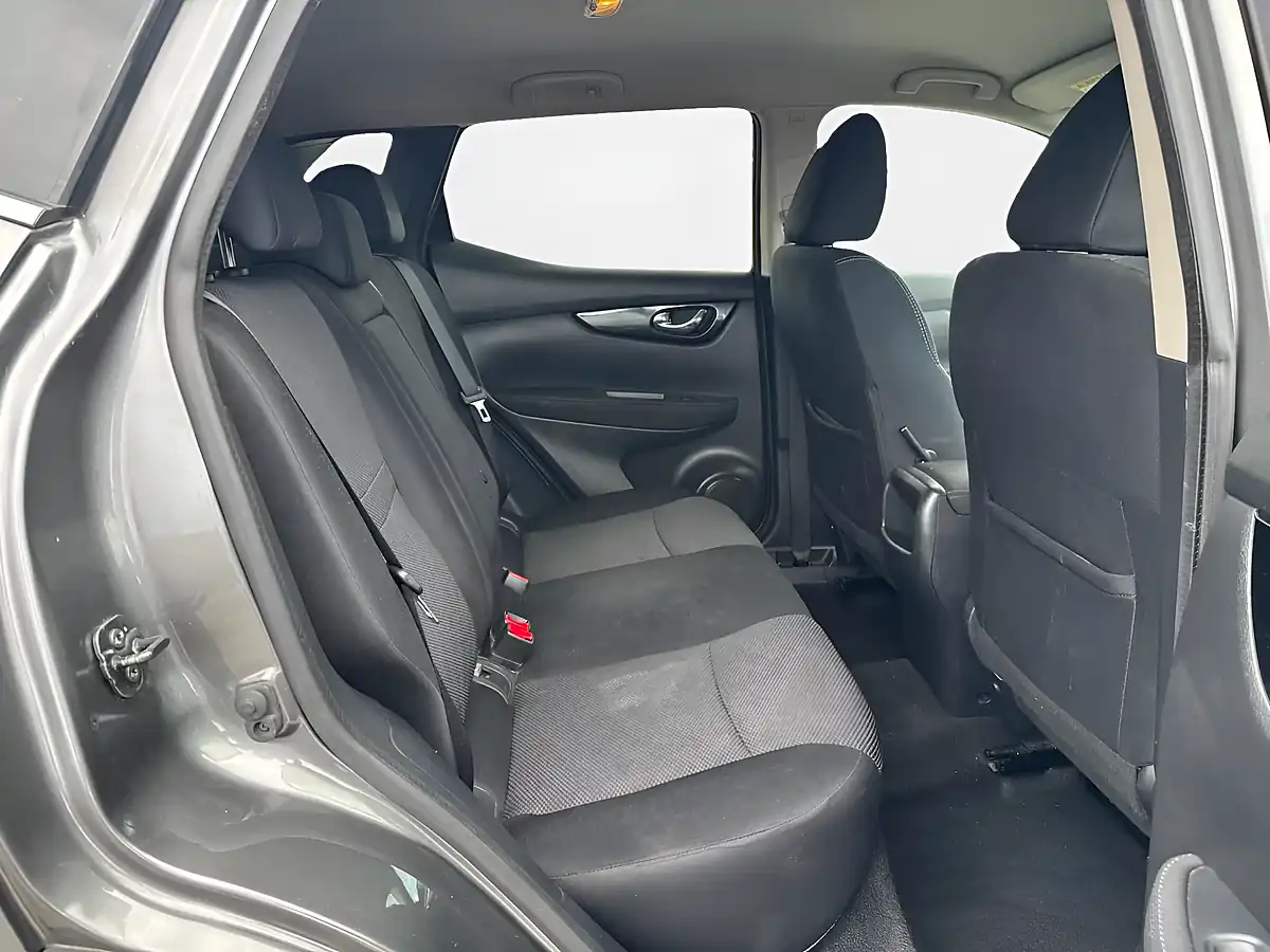 Used 2016 Nissan Qashqai N-Connecta Grey - Interior and Exterior details 20
