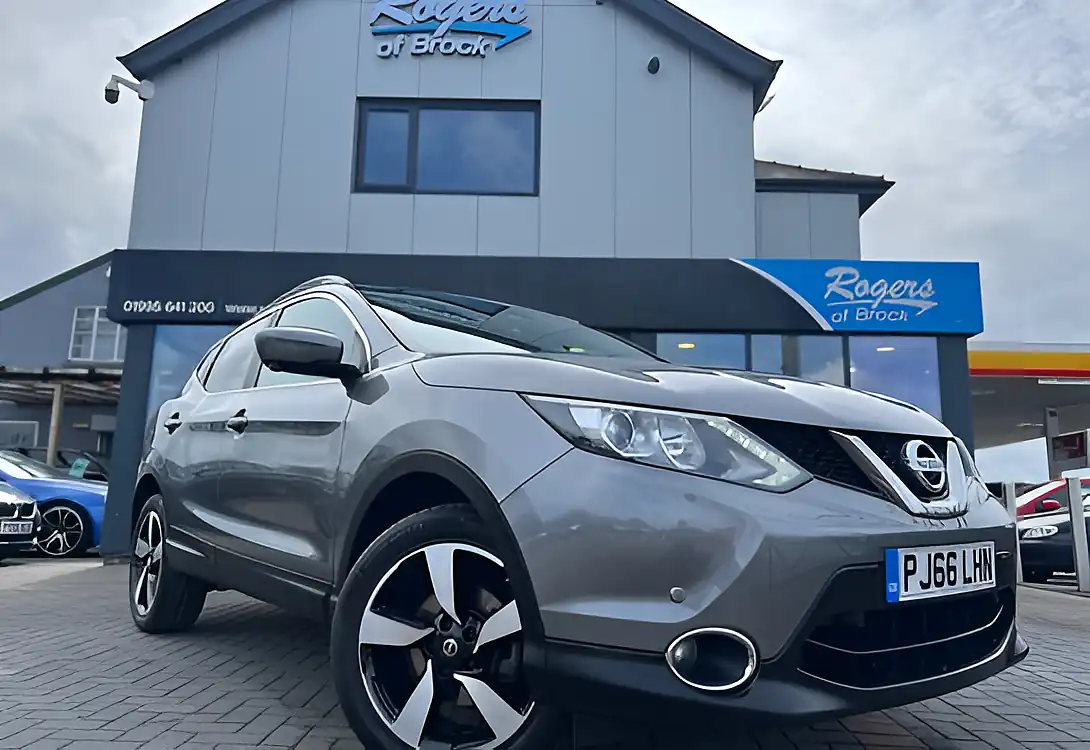 Used 2016 Nissan Qashqai N-Connecta Gun Metal Grey - Interior and Exterior details 2